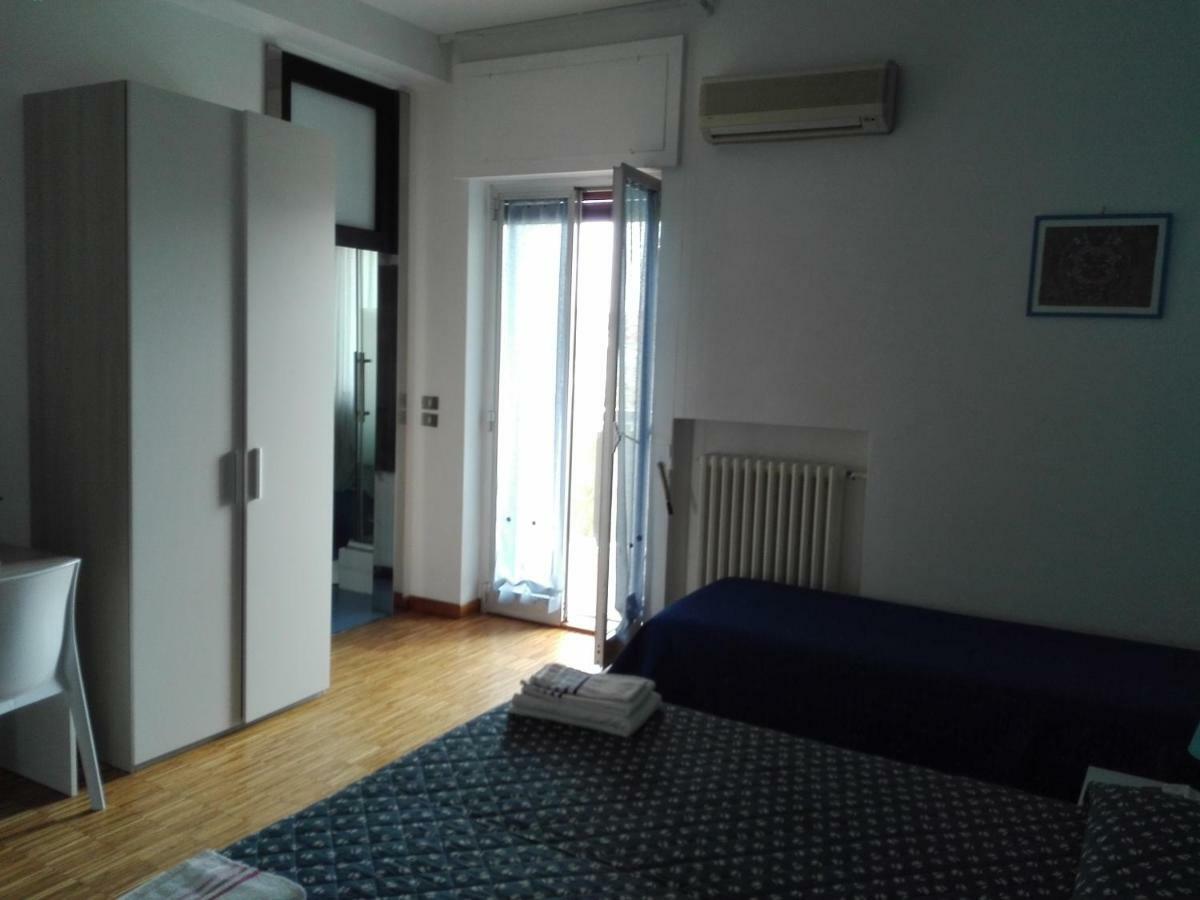 B&B Dos Almas Бари Экстерьер фото